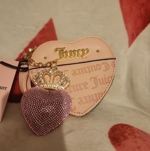 Heart-Shaped Wallet- Macroon